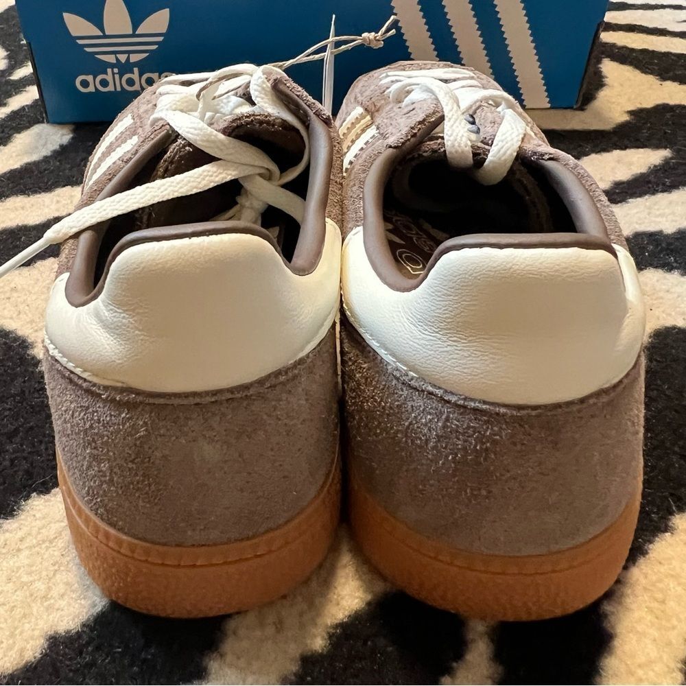 NWT Adidas Handball Spezial Sneakers Earth Strata Off White Gum Sz Women 6.5 - Picture 12 of 15